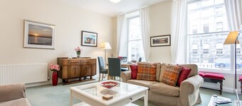 SCSE Modern Apartment