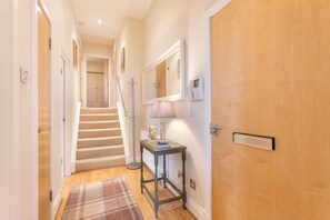 Apartment, 2 Bedrooms | Living area | Flat-screen TV - SCSE Modern Apartment (Edinburgh)