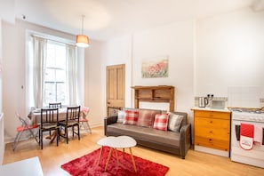 Basic Apartment | Interior