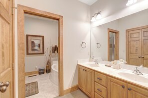 Shower, towels