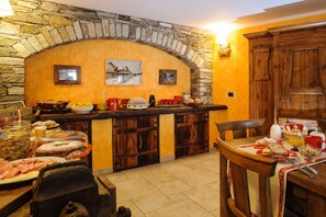 Desayuno buffet incluido todos los días 