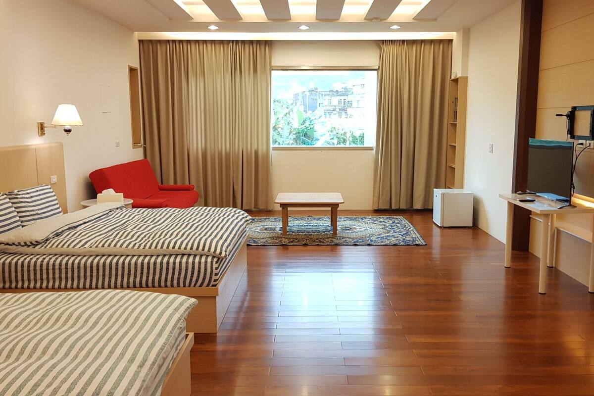 Quadruple Room (C201) | Rollaway beds (surcharge), WiFi (free), bed sheets