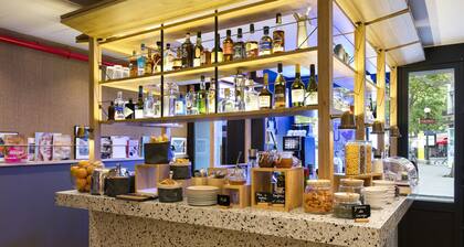 Oh La La! Hotel bar - Paris Bastille
