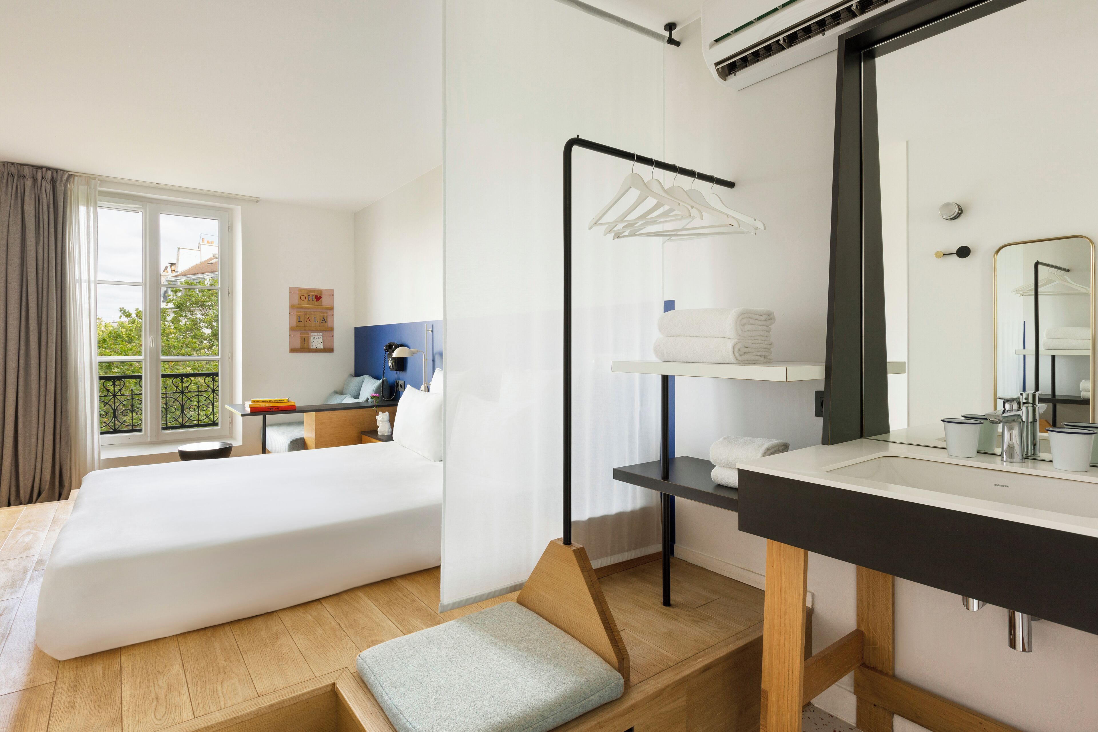 triple room (vue bastille, no elevator) | in-room safe, soundproofing, free cots/infant beds, free wifi