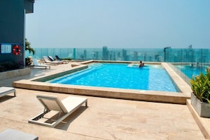 3 outdoor pools
