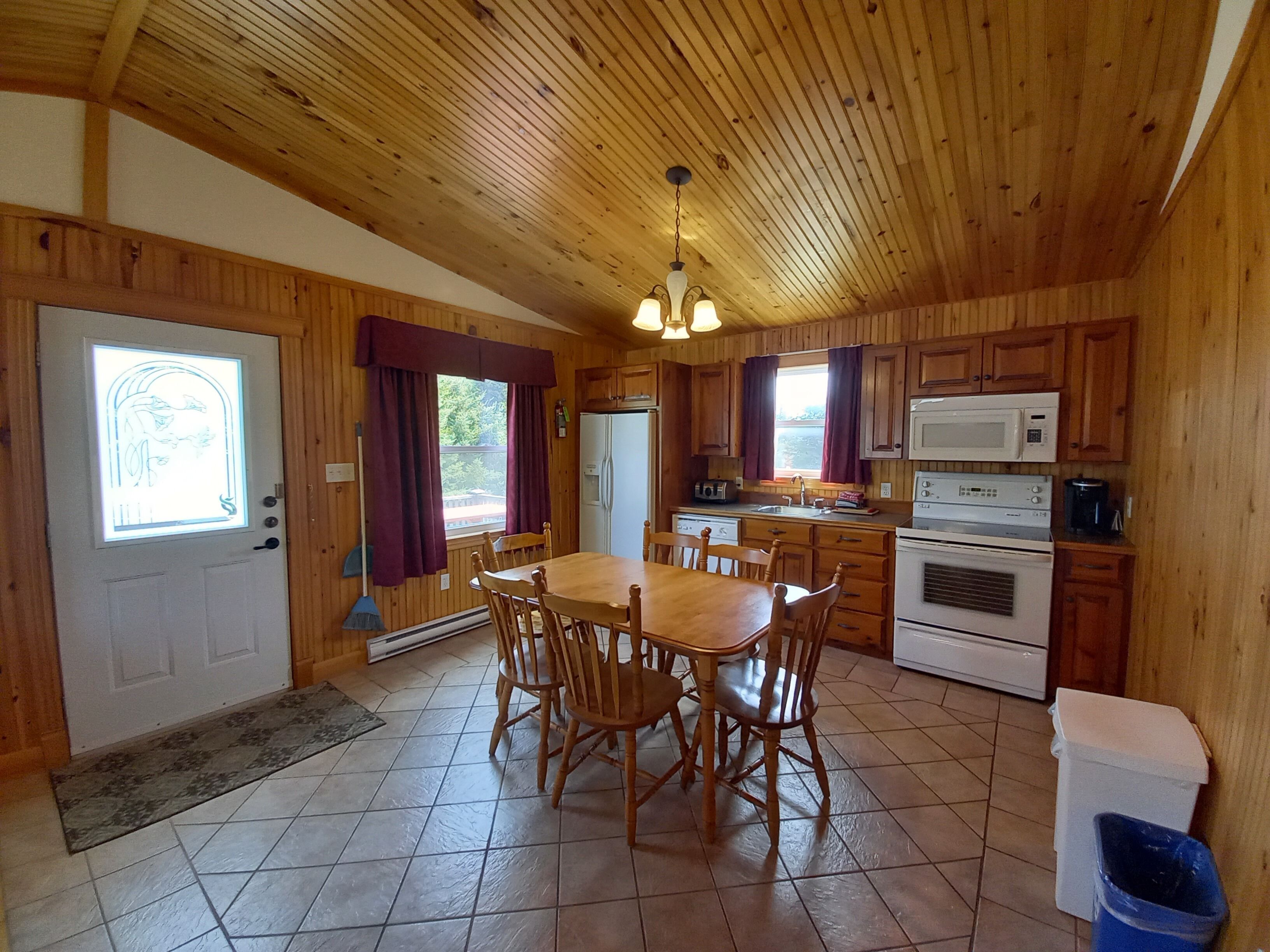 # 15 - The Shirley (Private Hot Tub) | Private kitchen | Full-size fridge, microwave, oven, stovetop