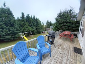 # 16 - The Laurel Leaf | Terrace/patio - Anne's Windy Poplars Cottage Resort (Cavendish)