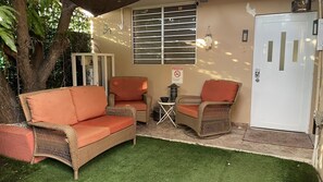 Terrace/patio - Charming Retreat with Patio Access and Laundry (Ponce)
