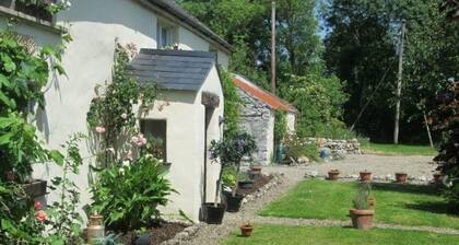 Beautiful 300 Year old Traditional Country Cottage