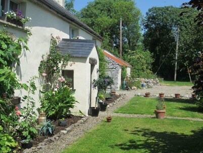 Beautiful 300 Year old Traditional Country Cottage