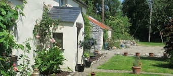 Beautiful 300 Year old Traditional Country Cottage