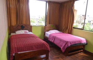 Free WiFi, bed sheets - Hospedaje Centro (Huancayo)
