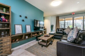 聯排別墅, 5 間臥室 | 起居區 | 電視