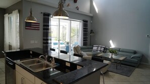 Ferienhaus, 4 Schlafzimmer | Eigene Küche | Mikrowelle, Geschirrspüler