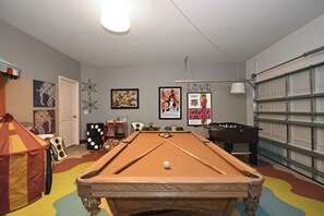 House, 6 Bedrooms | Billiards