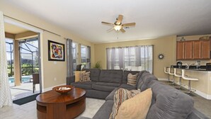 House, 6 Bedrooms | Living area | TV