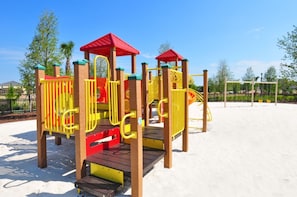 House, 6 Bedrooms | Children’s play area – outdoor - Solterra - 4187 Oaktree By Fairytale VR (Davenport)