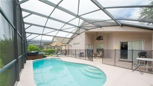 House, 4 Bedrooms | Indoor pool