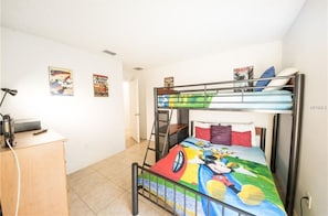 House, 4 Bedrooms | 4 bedrooms, iron/ironing board, free WiFi