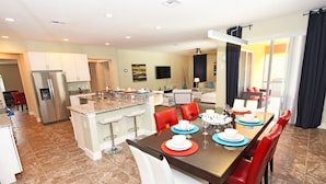 House, 6 Bedrooms | Private kitchen - Watersong Resort - 394 Orange By Fairytale VR (Davenport)