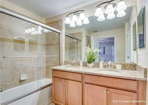 4 habitaciones, wifi gratis y ropa de cama 