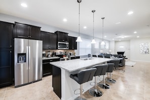 Condo, 5 Bedrooms | Private kitchen | Microwave, oven, dishwasher, cookware/dishes/utensils - Windsor at Westside - 1836 Gobi By Fairytale VR (Kissimmee)