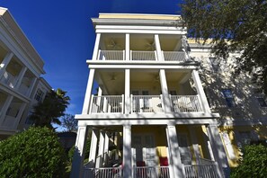 Overnatningsstedets facade