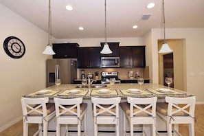 House, Multiple Beds | Private kitchen | Fridge, microwave, stovetop, dishwasher - Windsor at Westside - 2112 Morocco By Fairytale VR (Kissimmee)