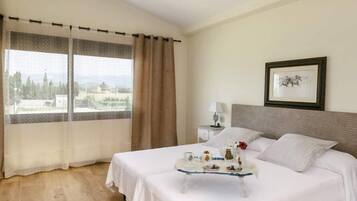 Habitació Deluxe | Decoració individual i mobiliari individual