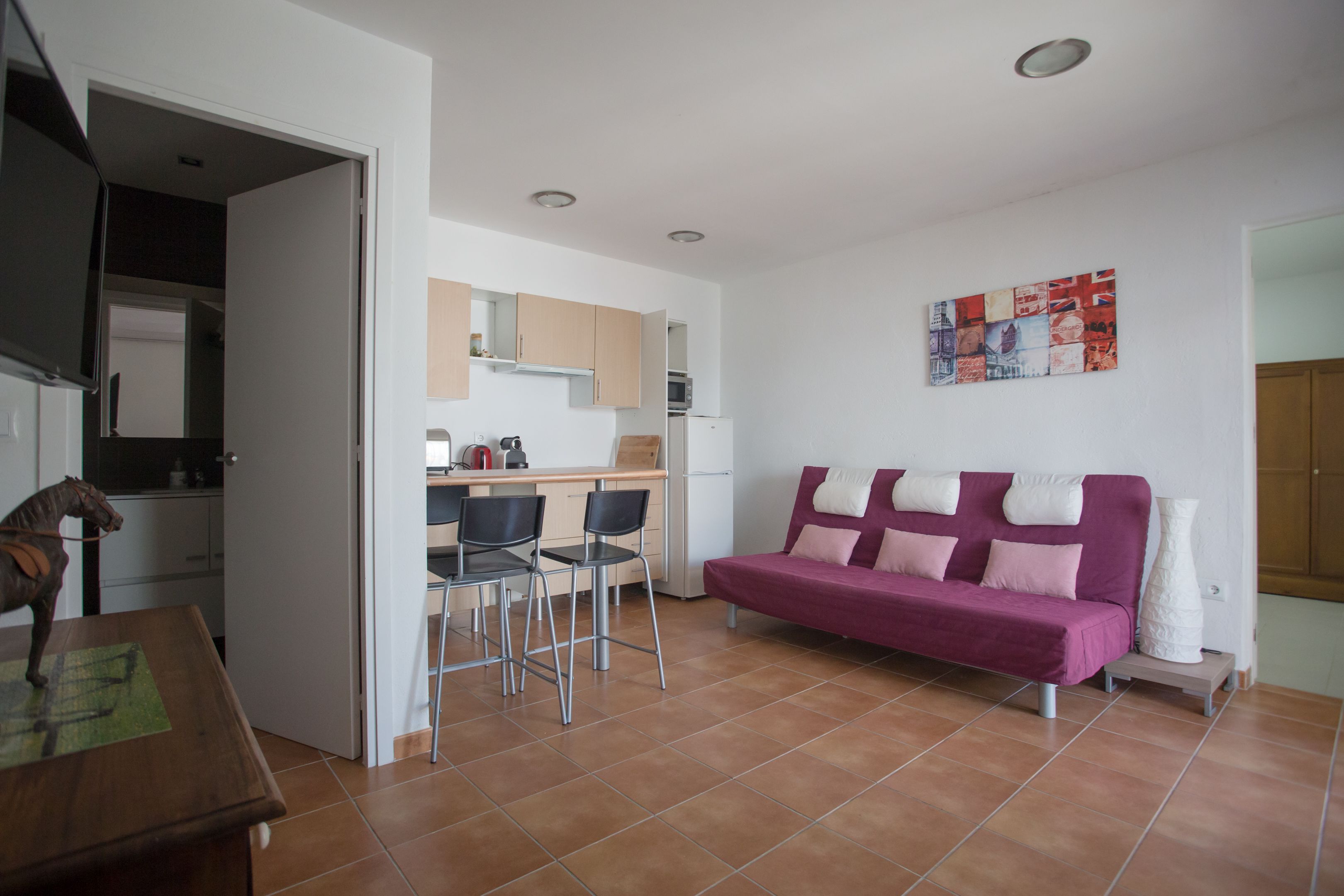 family apartment, 2 bedrooms, terrace | living room