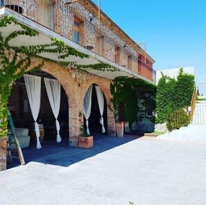 บริเวณภายนอก