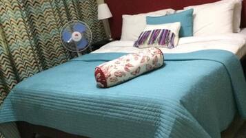 5 bedrooms, iron/ironing board, WiFi, bed sheets