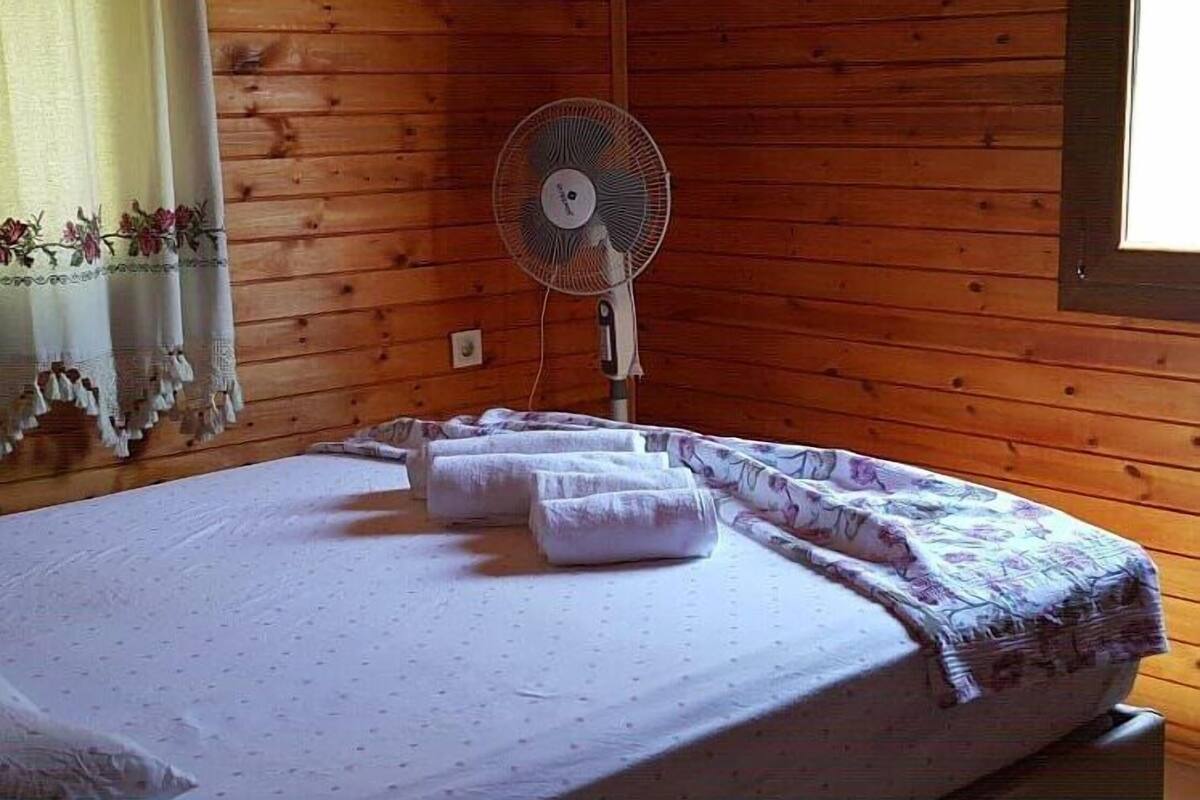 Bungalow | 1 Schlafzimmer, Schreibtisch, kostenlose Zustellbetten, kostenloses WLAN