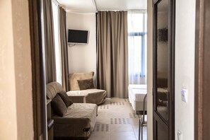 Family Studio | Living area