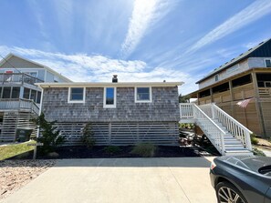 Exterior - A Block from the Ocean in Nags Head - Hot Tub (Nags Head)
