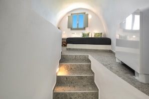 Lava Suite, two bedroom suite with sea view and hot tub | In-room safe, individually decorated, individually furnished, desk - Seven Suites (Santorini)