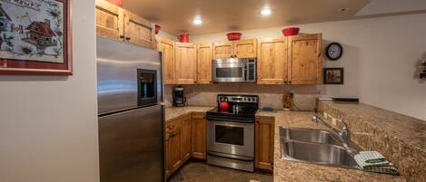 Fridge, microwave, oven, dishwasher