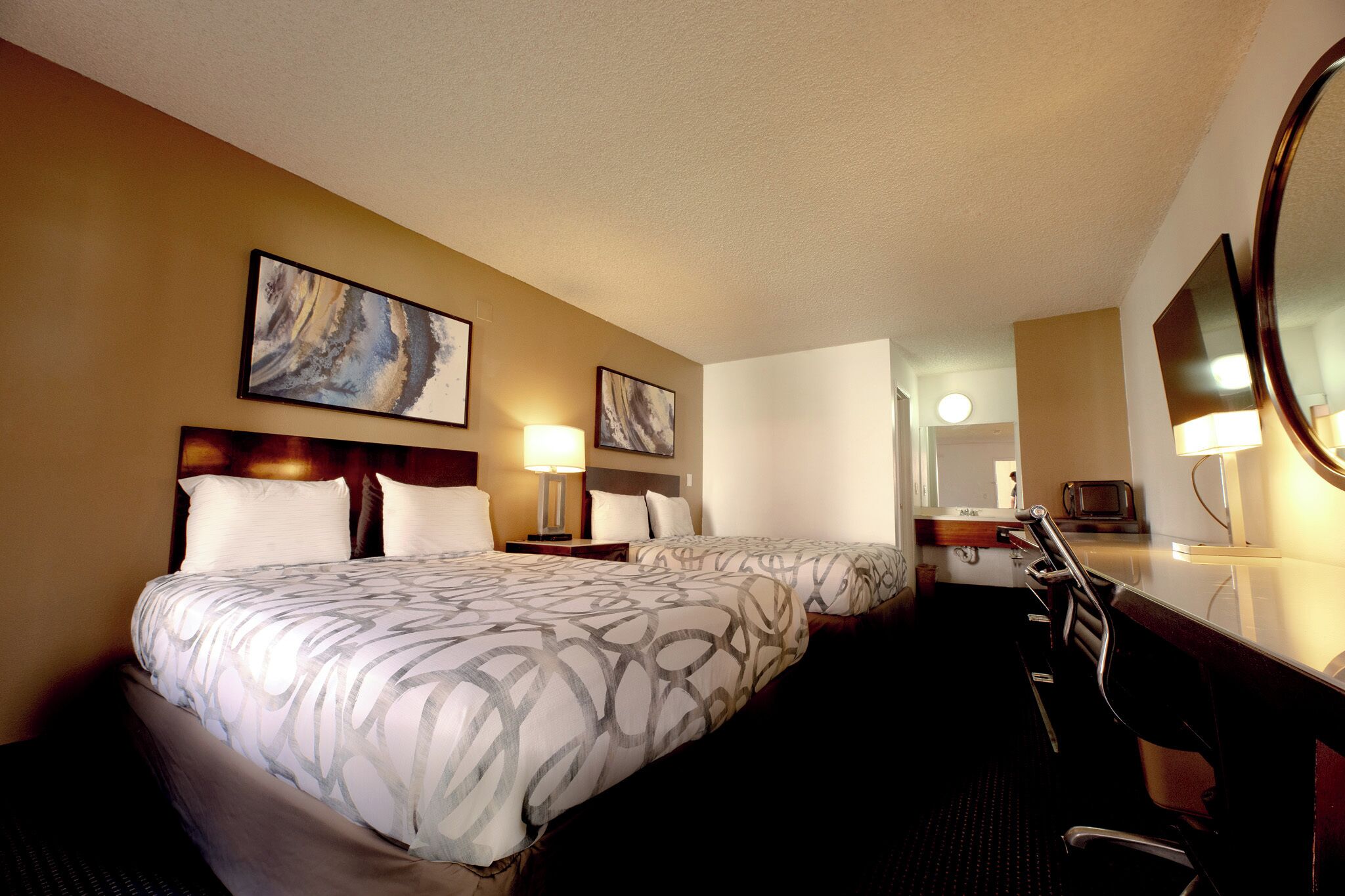 標準雙人房, 2 張加大雙人床, 庭園景觀 | 布置獨特、書桌、筆電工作空間、隔音