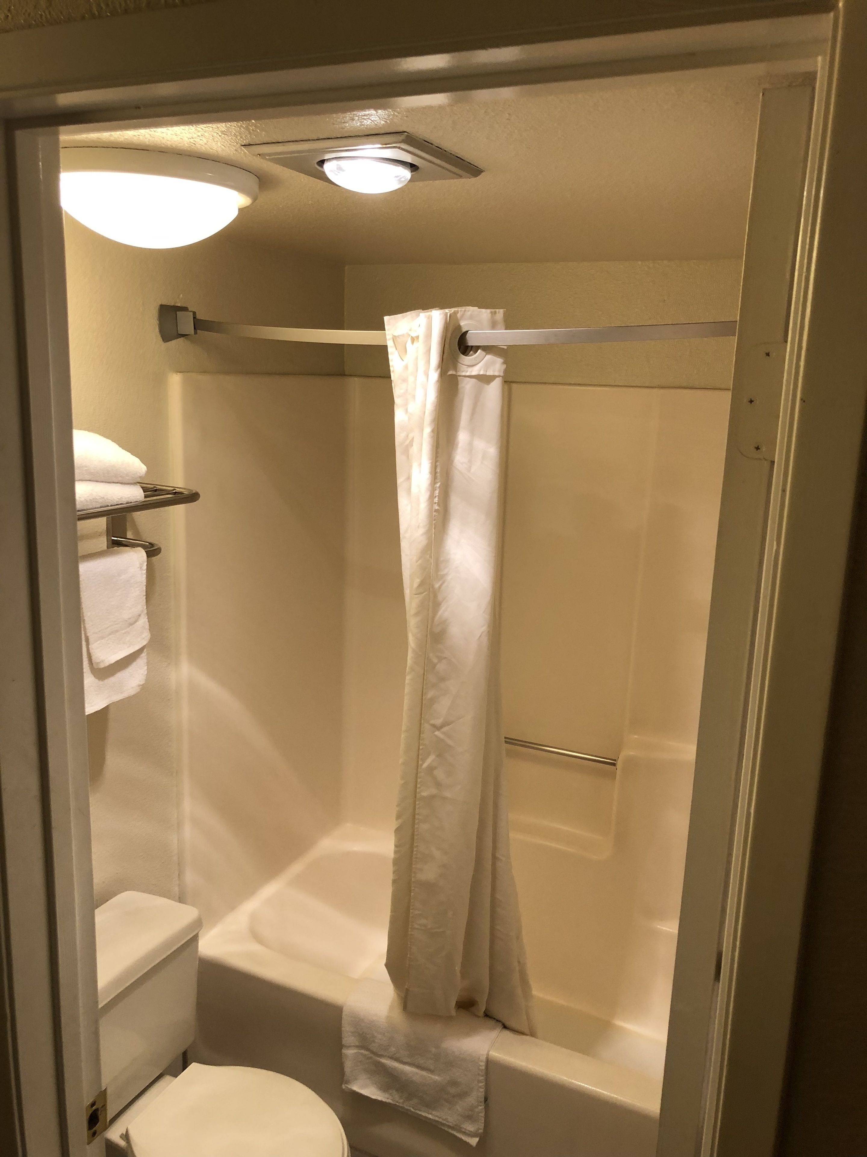 Photo - National 9 Inn