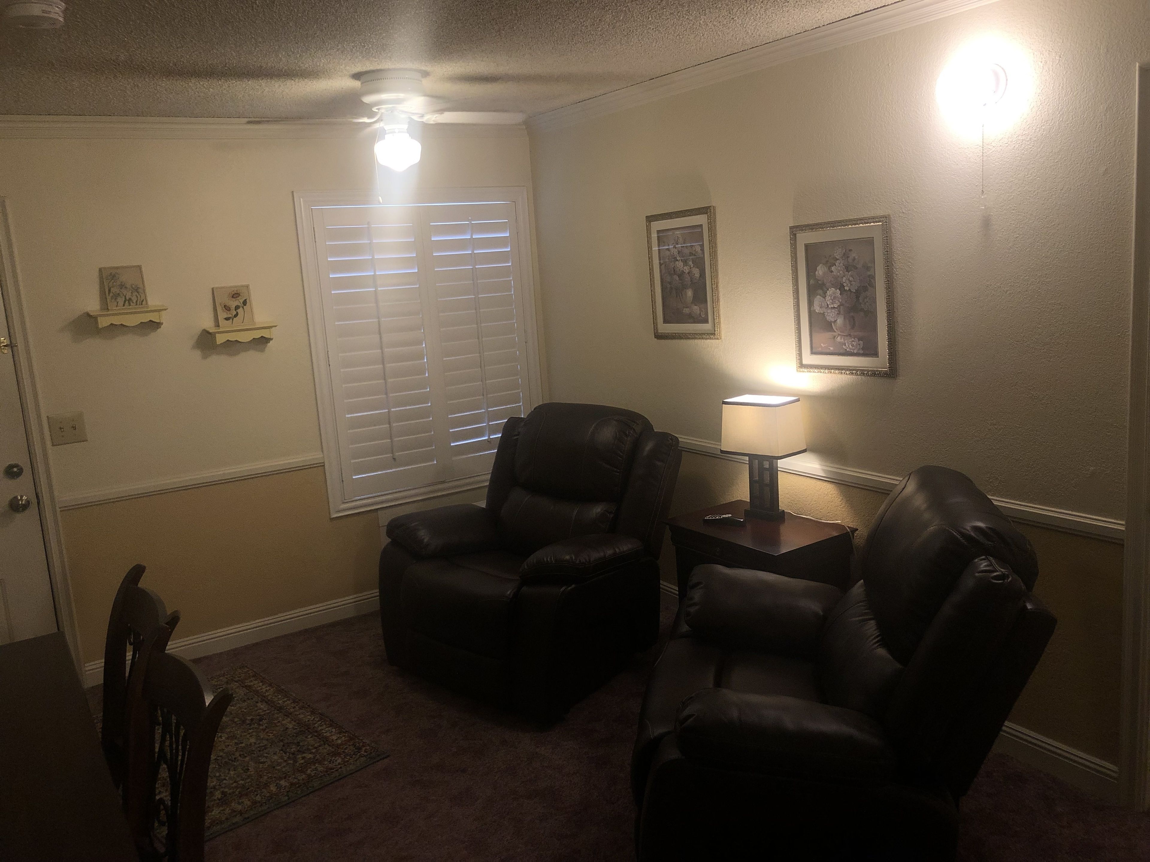 Photo - National 9 Inn