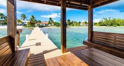 Faroway Luxury Ocean & Beach Villa in South Sound