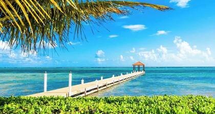 Ultra-Luxus mit einmaliger Aussicht! Schwimmbad! Faroway Villa von CaymanVacation