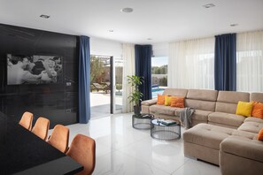 Smart TV, video game console, ping pong