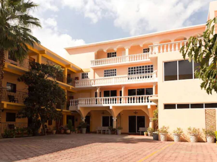 Fachada de la propiedad