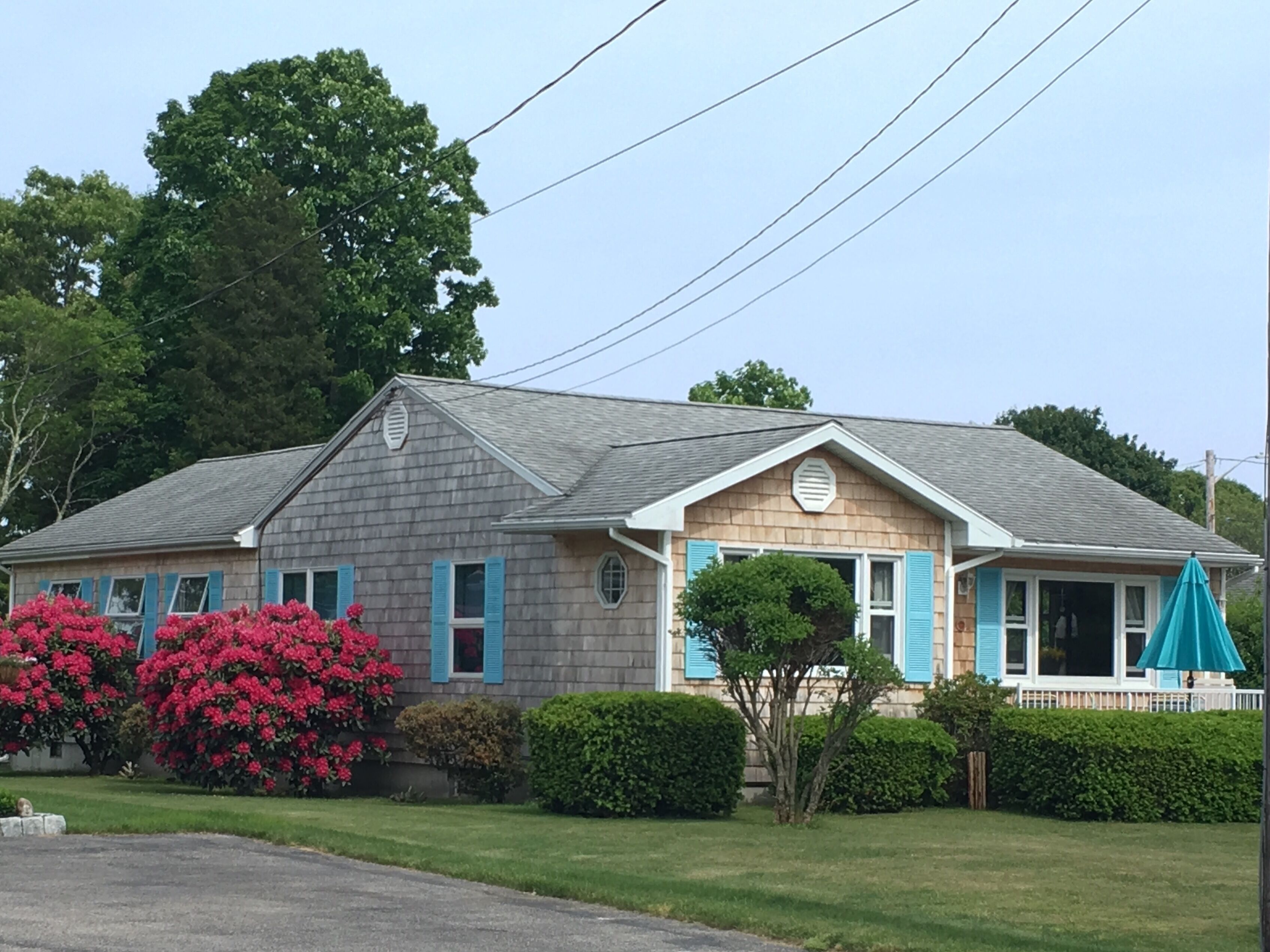5 minute walk to private ocean beaches!!! NEWLY RENOVATED!