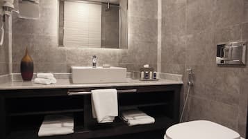 Shower, free toiletries, hair dryer, bathrobes