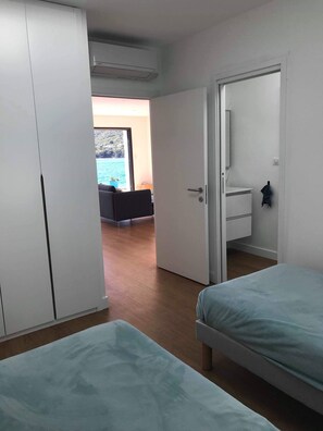 3 chambres, fer et planche à repasser, Wi-Fi gratuit, draps fournis