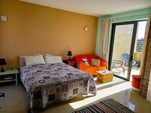 Stunning Ensuite with Valley views and Hot tub | Wifi gratis y ropa de cama