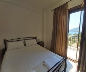 Apartment, Sea View (6) | 1 bedroom, premium bedding, individually decorated - Domaine Papakonstantis (East Mani)