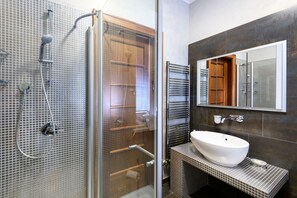 Deluxe-Villa | Badezimmer